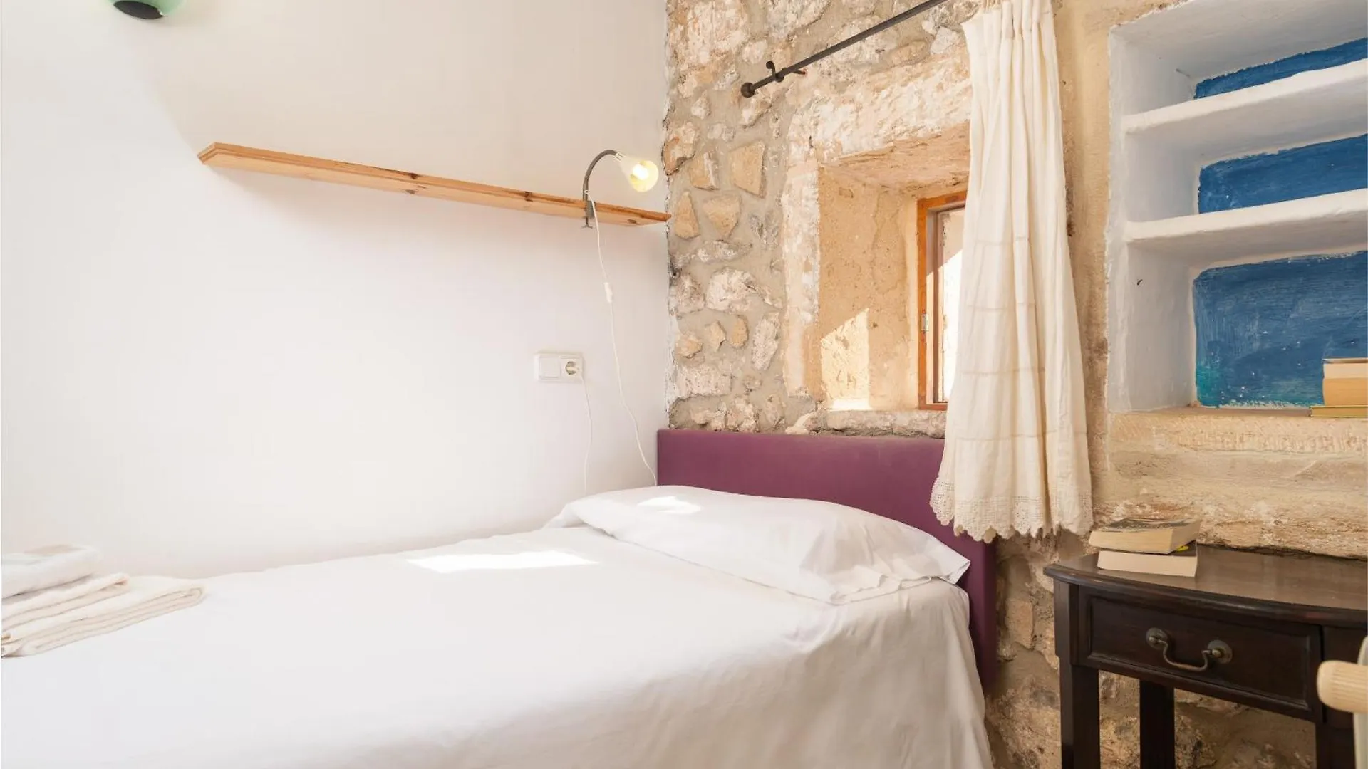 Petit Hotel Hostatgeria La Victoria アルクディア