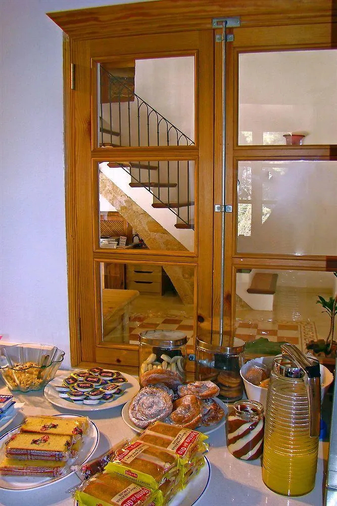 Petit Hotel Hostatgeria La Victoria アルクディア