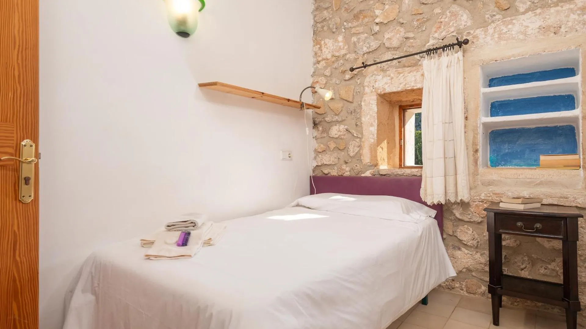 Petit Hotel Hostatgeria La Victoria Alcúdia