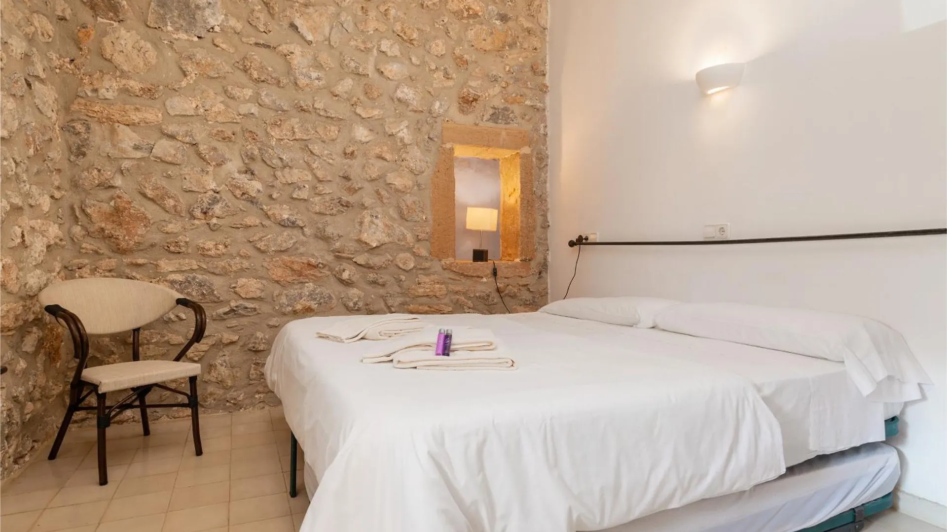 Petit Hotel Hostatgeria La Victoria Alcúdia