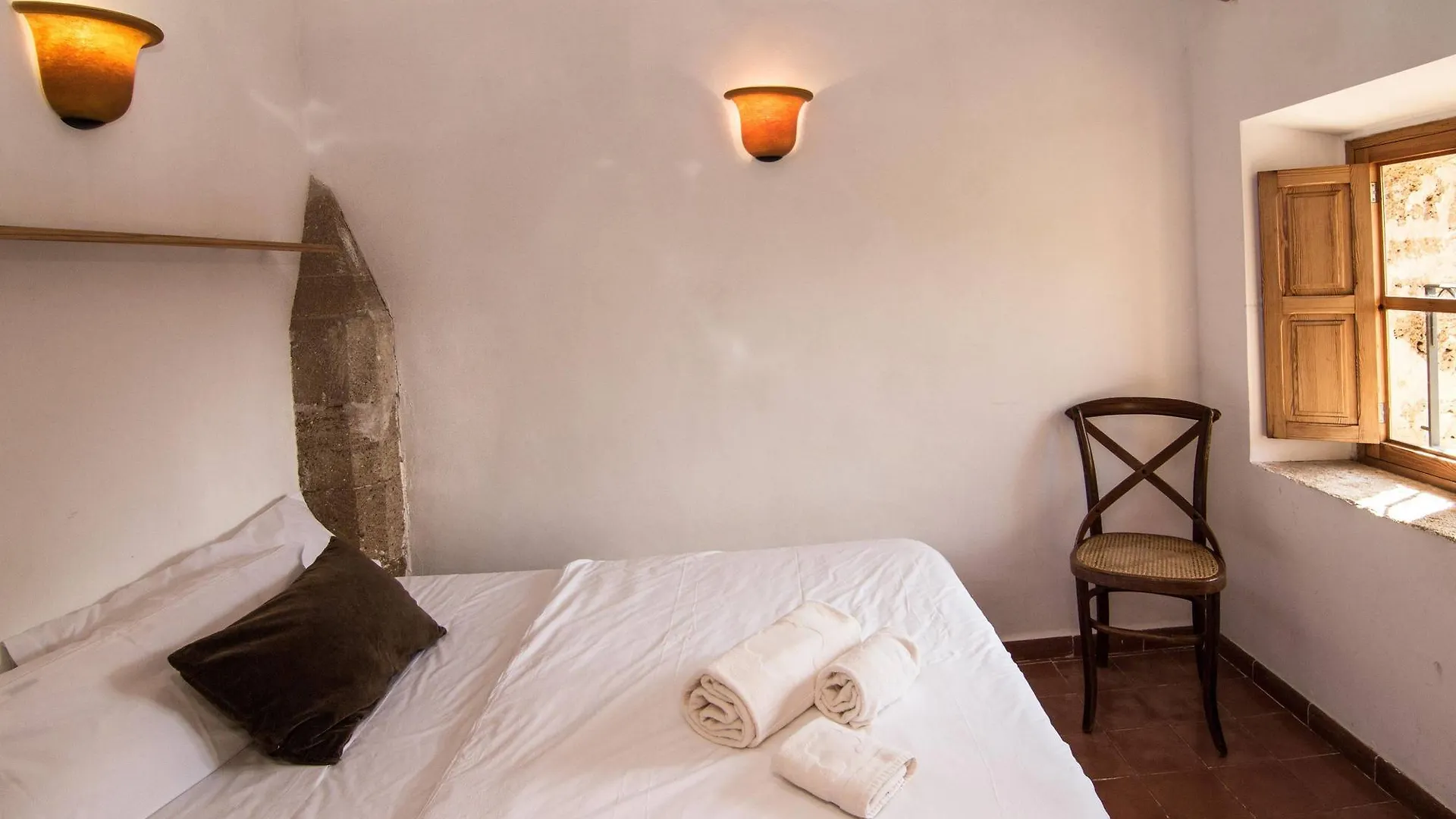 Petit Hotel Hostatgeria La Victoria Alcúdia